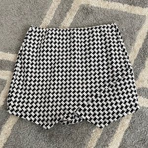 Houndstooth skort
